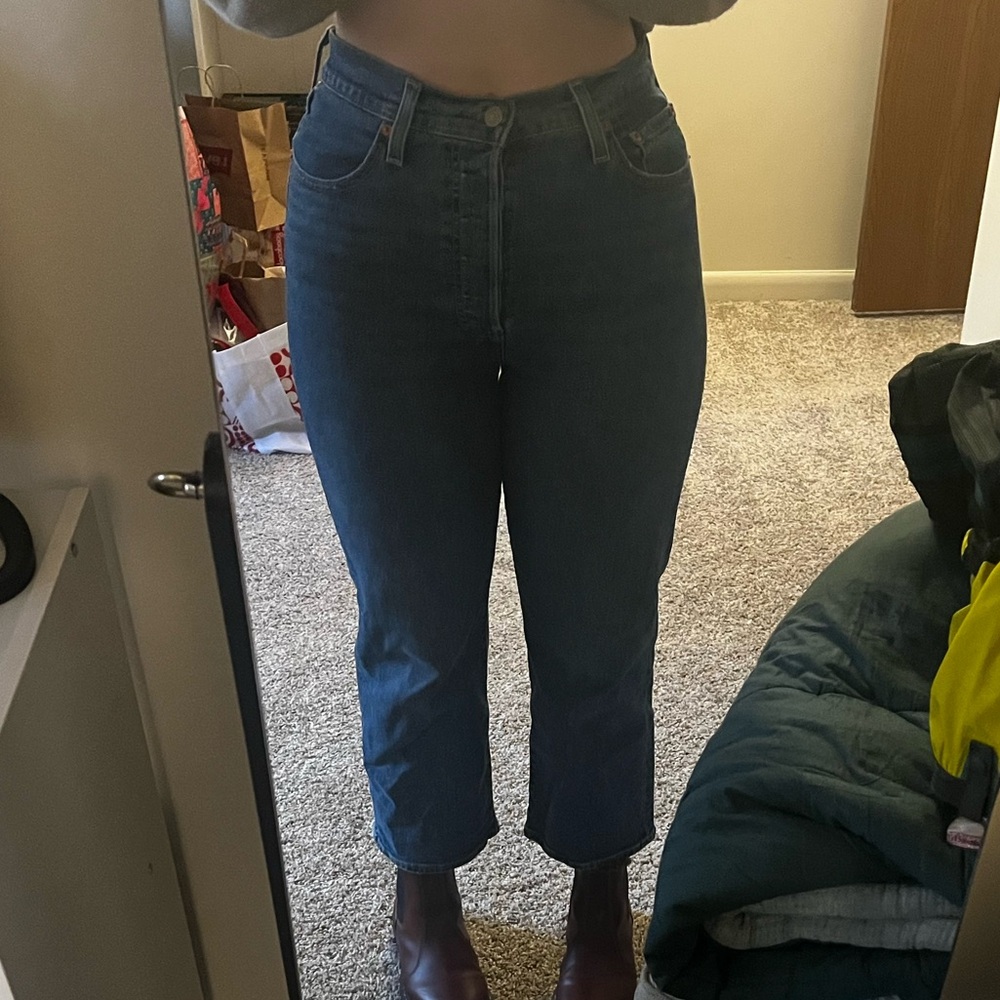 Levi’s ribcage straight ankle jeans